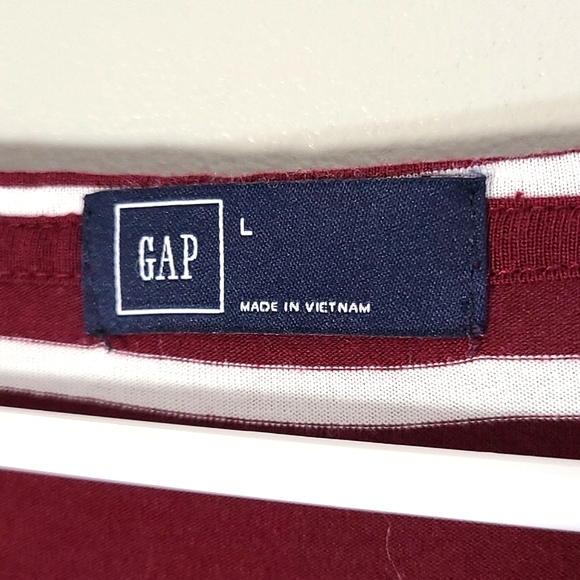 Gap striped tee, size L - Picture 2 of 5